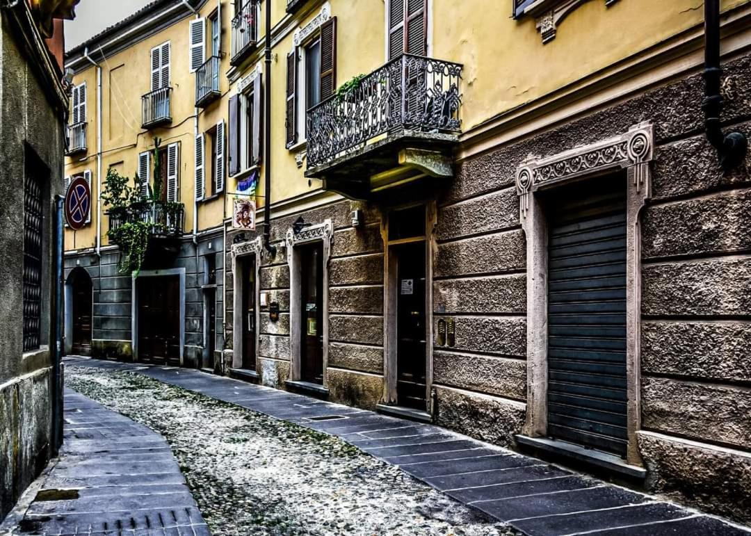 Appartamento In Centro Storico Asti Exterior photo