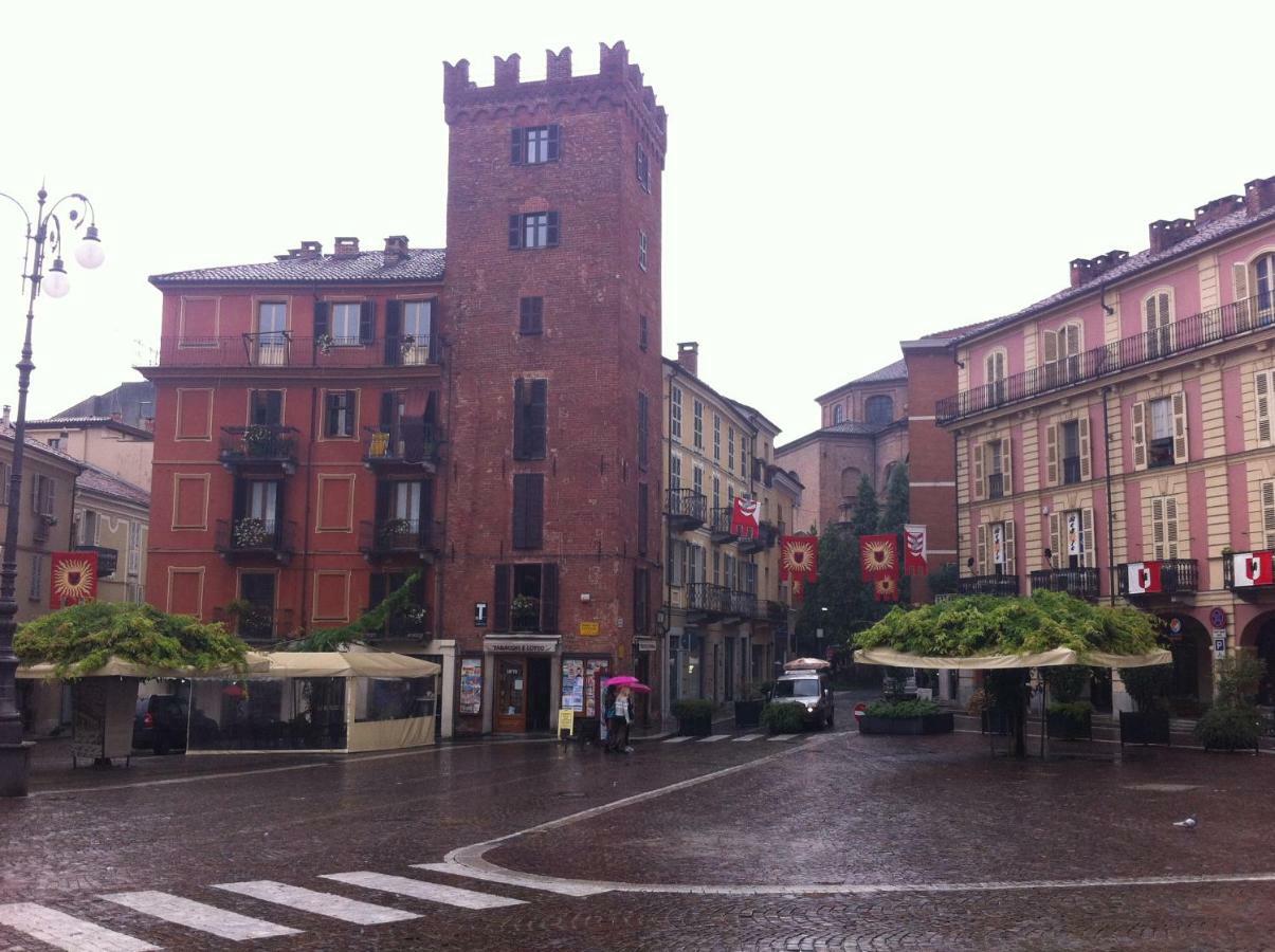 Appartamento In Centro Storico Asti Exterior photo
